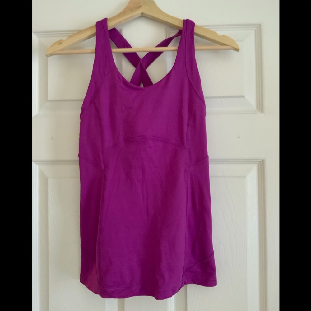 Lululemon Shirt with built-in bra